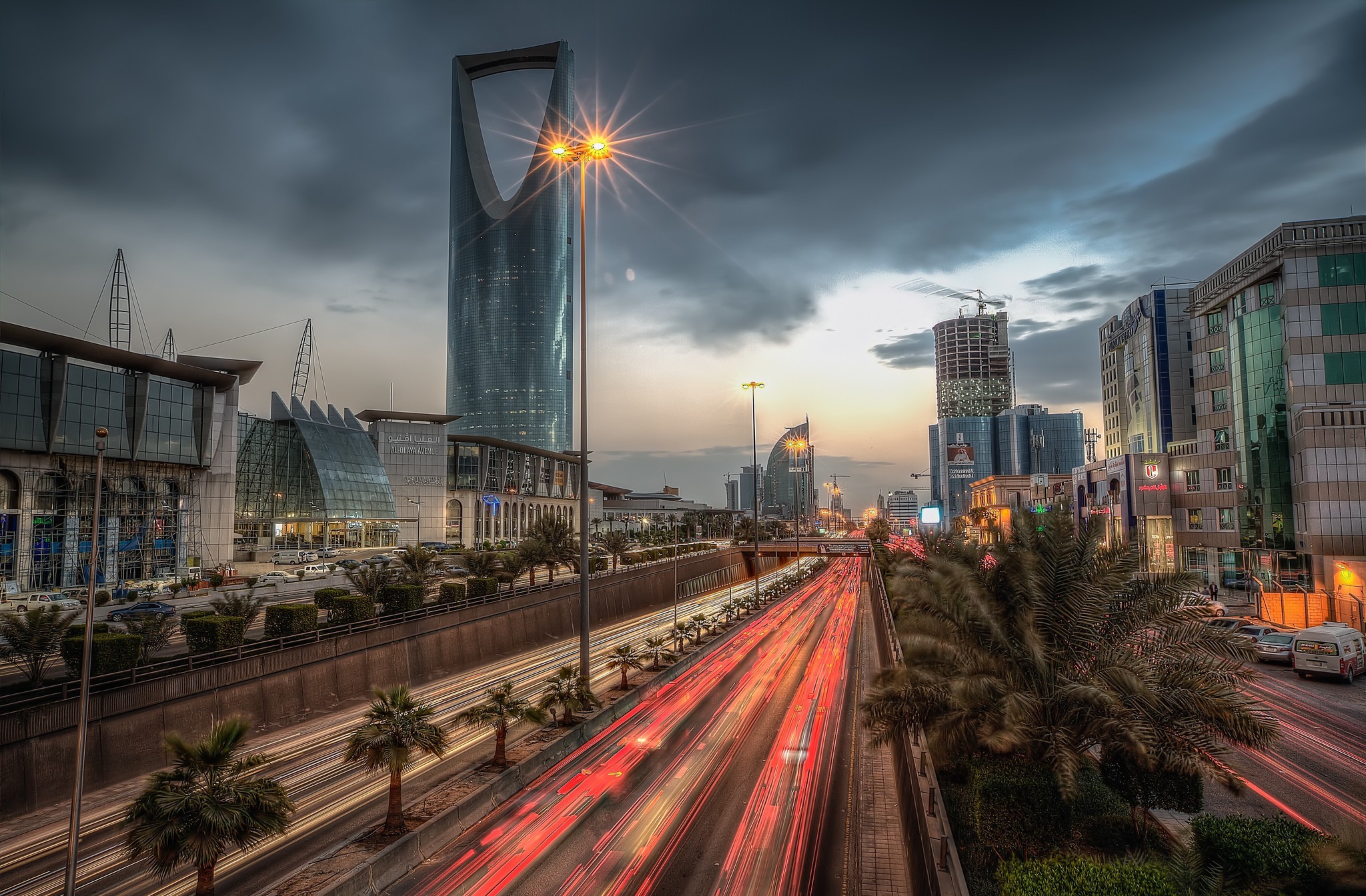 شركة خدمات أعمال متخصصة مقرها المملكة العربية السعودية